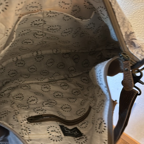 Myra Bag tote bag with shoulder and crossbody straps - Picture 5 of 8